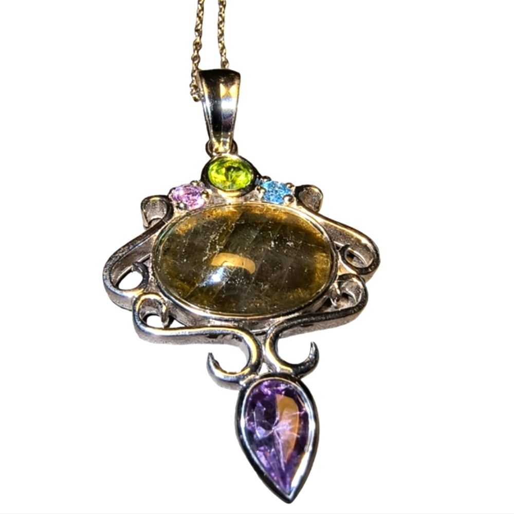 Labradorite, Amethyst & Sterling Silver Pendant - Picture 2 of 12